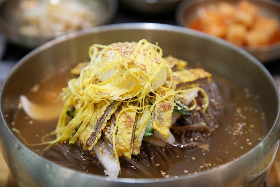 진주 얼치기 살얼음 동치미 육수의 원조 진주 물냉면, 진주냉면 육수 안내