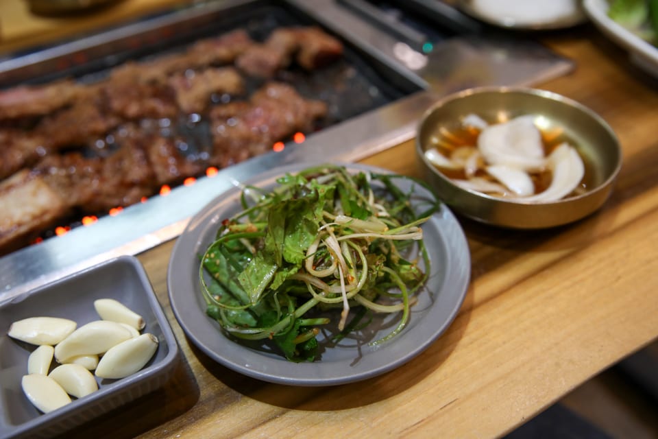 진주 얼치기 고기와 곁들이는 파채무침, 진주 소갈비 맛집 안내
