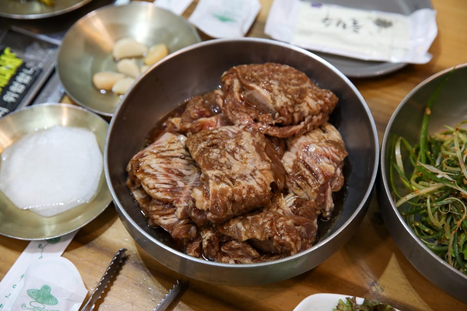 진주 얼치기 굽기 전 소양념갈비 상차림, 진주 소갈비 맛집 안내