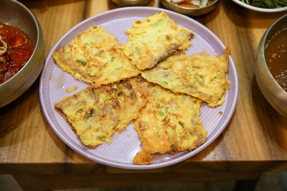 진주 얼치기 주문 즉시 부쳐 내는 진주 육전, 진주 제일병원 근처 맛집 안내 2번째 컷