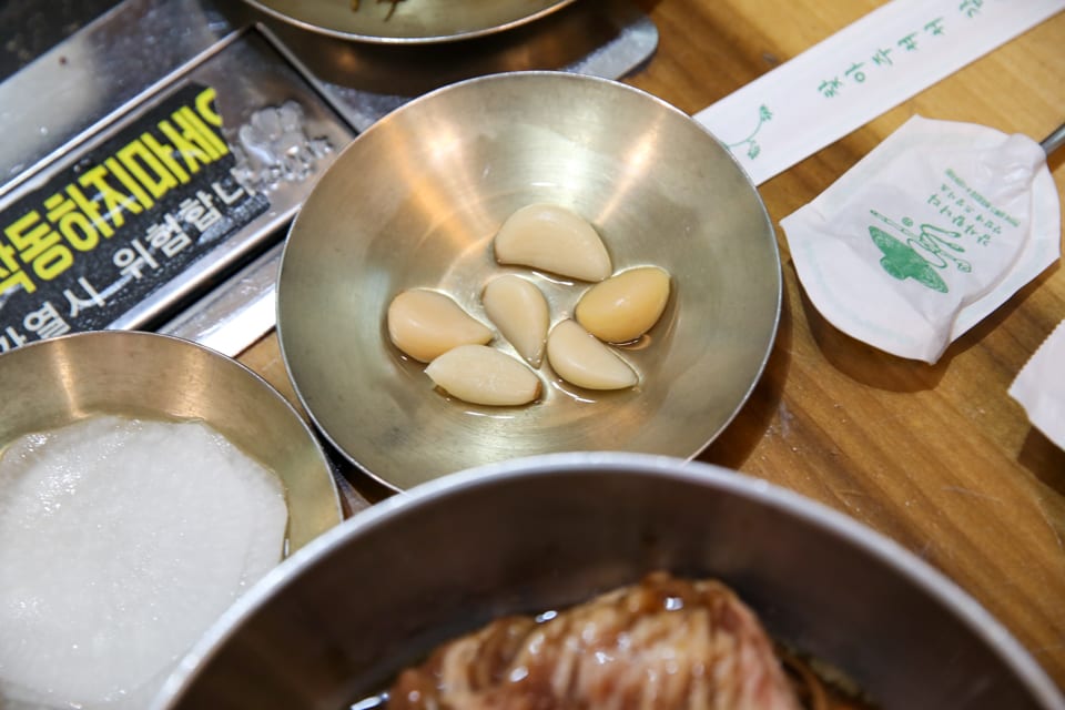 진주 얼치기 마늘쫑장아찌 밑반찬, 진주 혼밥 안내