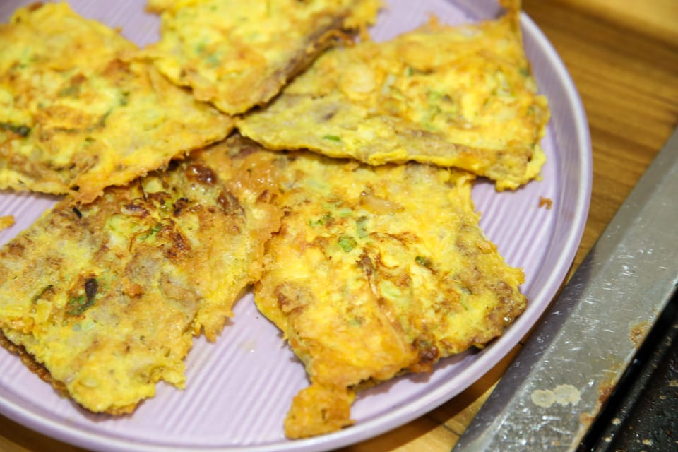 진주 얼치기 주문 즉시 부쳐 내는 진주 육전, 진주 혼밥 안내