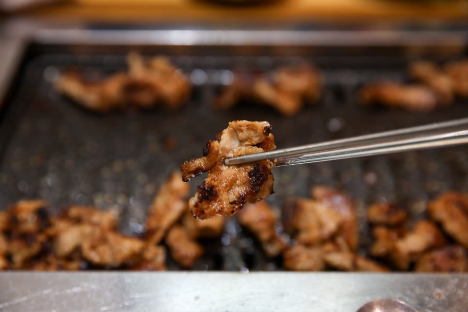 진주 얼치기 양념이 배어든 돼지갈비 한 점, 진주 주차 되는 맛집 안내