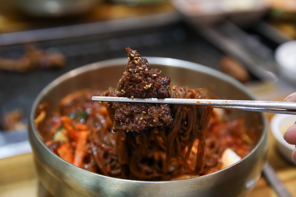 진주 얼치기 불향 입힌 석쇠불고기 한 접시, 진주 주차 되는 맛집 안내