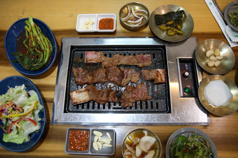 진주 얼치기 불판에 굽는 뼈 없는 칼집 소양념갈비, 진주 주차 되는 맛집 안내