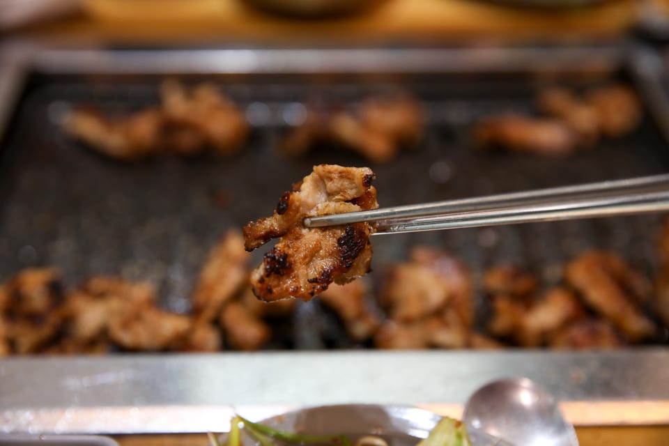 진주 얼치기 양념이 배어든 돼지갈비 한 점, 진주 아이랑 가기 좋은 식당 안내